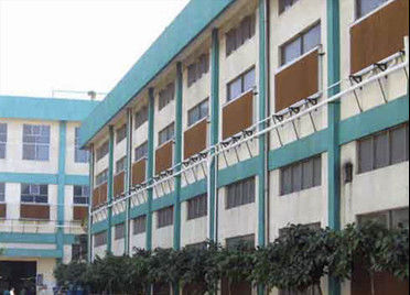 최신 회사 솔루션에 대해 물 냉각 증발과 인공지능 제어가 결합되어 산업 작업실의 새로운 냉각 및 에너지 절감 모델을 만듭니다.